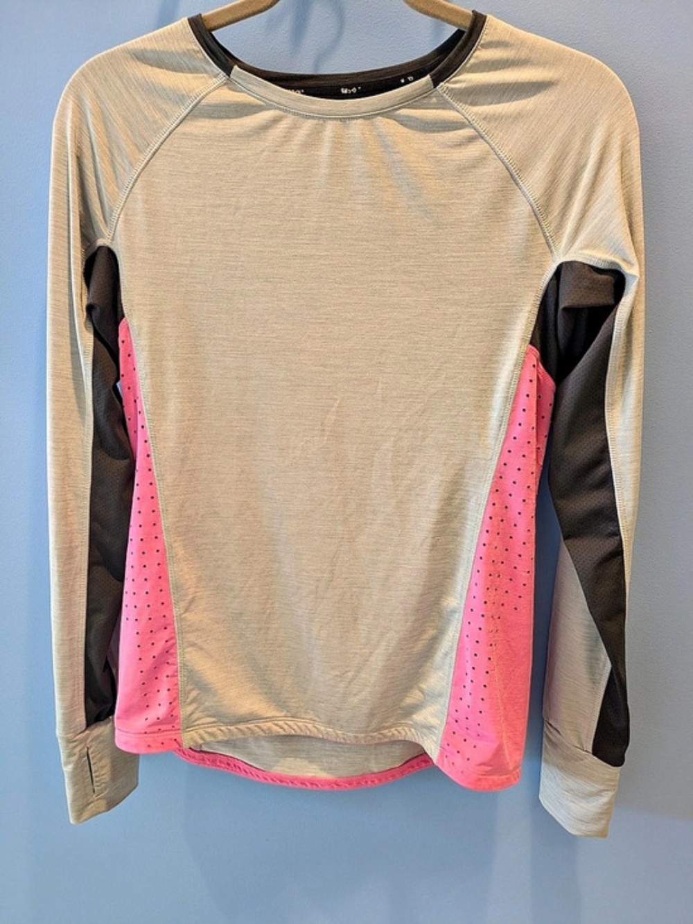 H&M Long Sleeve Color Block Athletic Top in Gray & Pink Size Small